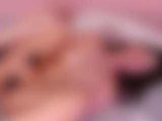 Mia Collins's Live Sex Cam Show