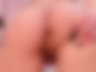 Live cam show with Mia Collins - Nipple Piercings on Dolls Live