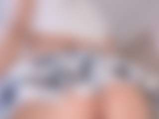 Mia Collins's Live Sex Cam Show