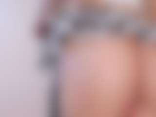 Mia Collins's Live Sex Cam Show