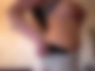 Live cam show with PeterGaeddert - Cute on Hubzter Live