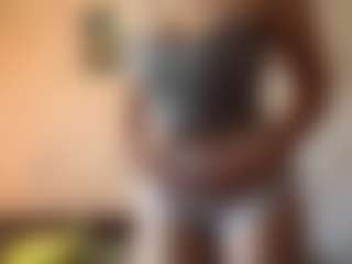 Live cam show with PeterGaeddert - Bikini on Soda Cam