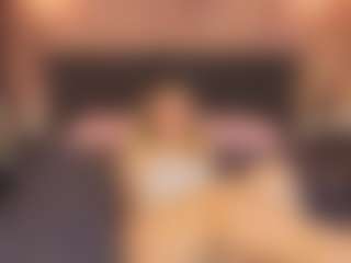 Live cam show with Stacey - Bedroom on madthumbs