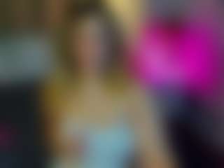 Live cam show with Stacey - Smoking on crypto-cams
