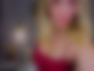 Live cam show with Stacey - Public on AdultVida.com