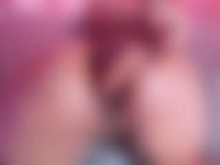 Live cam show with Tulipxo - Mature on Camsoda