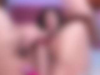 Live cam show with Tulipxo - College on AdultVida.com