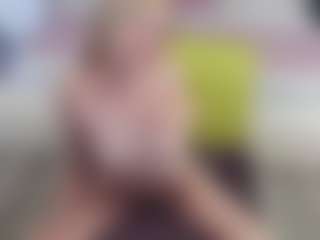 AliceWiss's Live Sex Cam Show