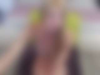 AliceWiss's Live Sex Cam Show