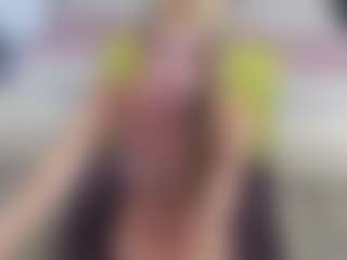 AliceWiss's Live Sex Cam Show