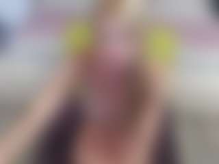 AliceWiss's Live Sex Cam Show