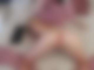 AliceWiss's Live Sex Cam Show