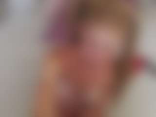AliceWiss's Live Sex Cam Show