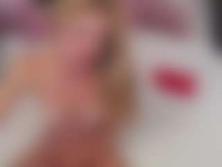 Live cam show with AliceWiss - Petite on xxxlivecams.org