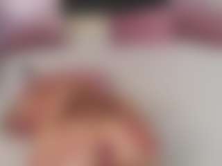 Live cam show with AliceWiss - Blonde Hair on Camsoda