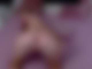 Live cam show with AliceWiss - Smoking on mypornchat.com