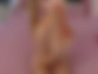 Live cam show with AliceWiss - Petite Toys on x69.live