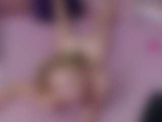 AliceWiss's Live Sex Cam Show