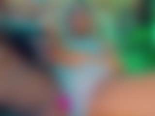 amanda-cax's Live Sex Cam Show