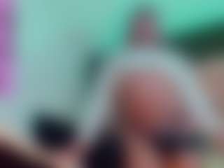 amanda-cax's Live Sex Cam Show