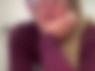 amorous-sunflower's Live Sex Cam Show