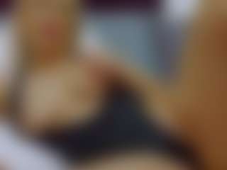 Live cam show with BriannaSpiceX - Mature on Milf Play