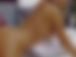 Live cam show with BriannaSpiceX - Brown Eyes Mature on Camming Site