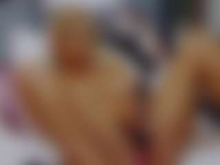 Live cam show with BriannaSpiceX - Striptease MILF on friskycurves.com