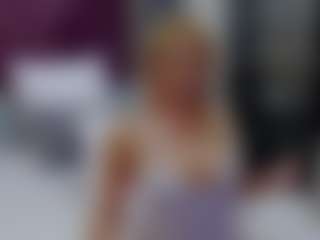 Live cam show with BriannaSpiceX - Blonde Hair Petite on Camsoda