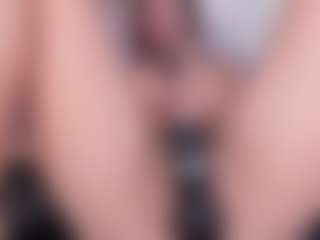 EvelynRousse's Live Sex Cam Show
