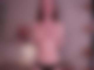 Live cam show with JoanWittig - Red Hair on Livezox