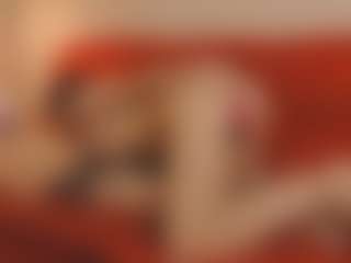 Live cam show with LeeannVides - Skinny on SmokeAndPoke