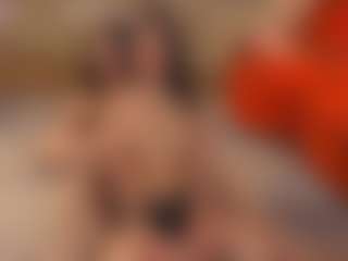 Live cam show with LeeannVides - Spank on Camming Site