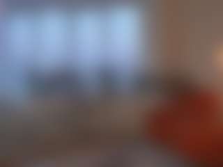 Live cam show with LeeannVides - Striptease on madthumbs