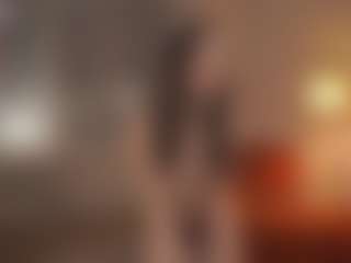 Spettacolo in cam dal vivo con LeeannVides - Doggy Style su Camsoda