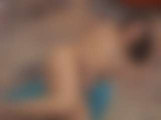 Show en direct avec LeeannVides - Dildo sur Camsoda