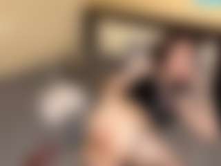 Live cam show with lilsilvianHM - Ass To Mouth on AdultVida.com