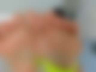 Live cam show with naia-cox - Legs on LiveSexCams6