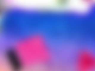 Nyra-queen MILF webcam performer live streaming