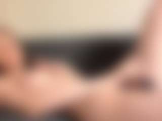 Live cam show with RavenPiszczatowski - Ebony on Camming Site | united kingdom