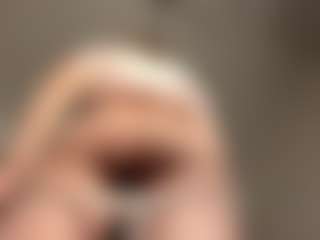 Live cam show with RavenPiszczatowski - Nipple Piercings on Uber Horny