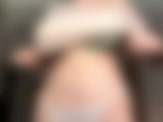 Live cam show with RavenPiszczatowski - Bald on Camsoda