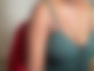 slanggirl's Live Sex Cam Show