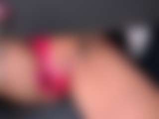 Live cam show with Vaiiolett-t - Strapon on SxyPornLive