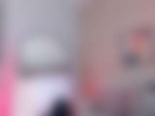 Live cam show with Vaiiolett-t - Strapon on wildcum.com