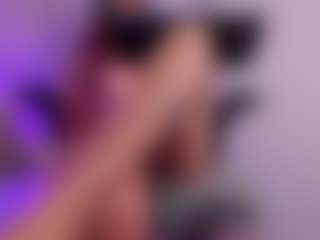 Vaiiolett-t's Live Sex Cam Show