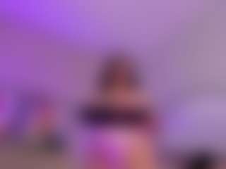 Vaiiolett-t's Live Sex Cam Show
