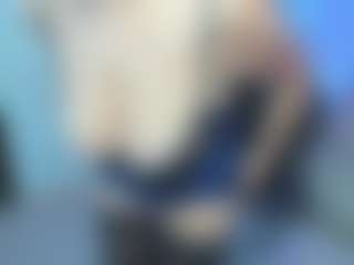 Vaiiolett-t's Live Sex Cam Show