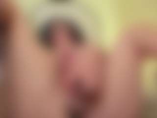Live cam show with Vaiiolett-t - Strapon on madthumbs