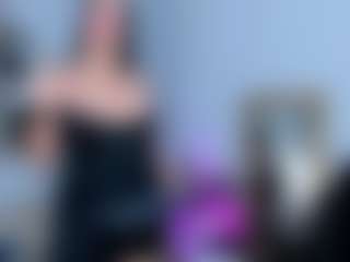 Vaiiolett-t's Live Sex Cam Show